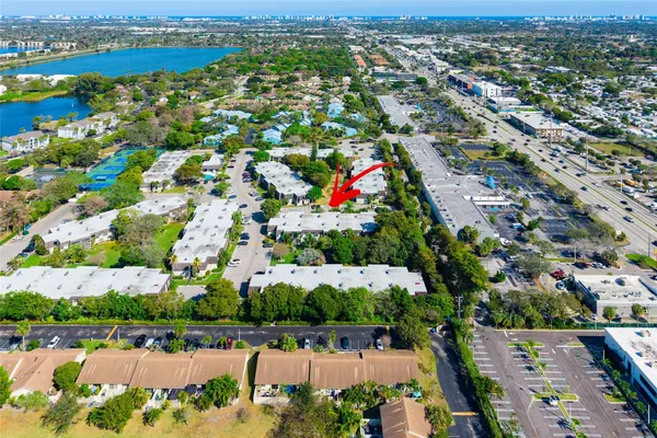 $1,800 | 3111 Oakland Shores Drive, Unit 208, Oakland Park, FL 33309