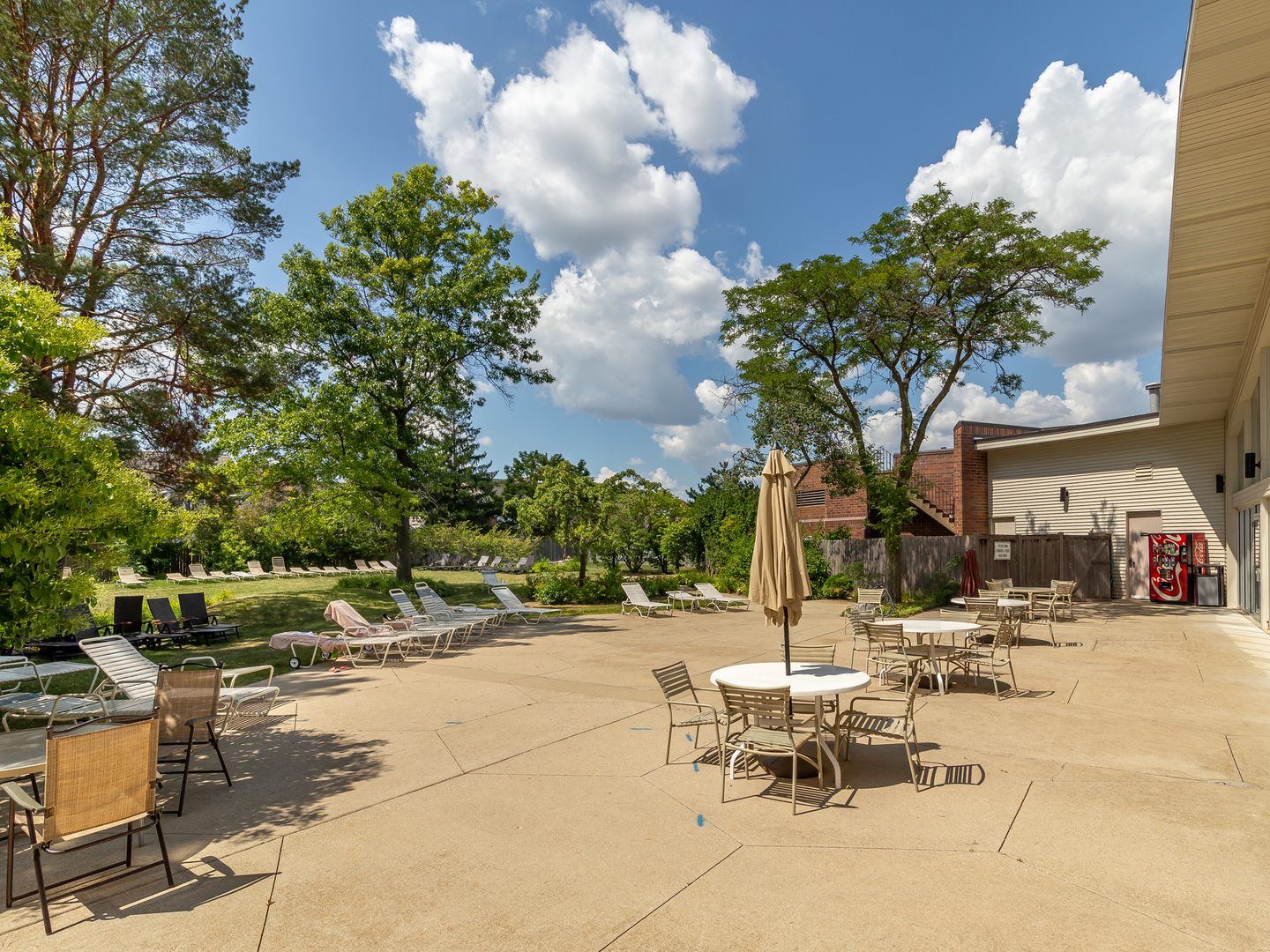 4100 Triumvera Drive, Unit 506B Glenview, IL 60025 - Photo 30 of 31