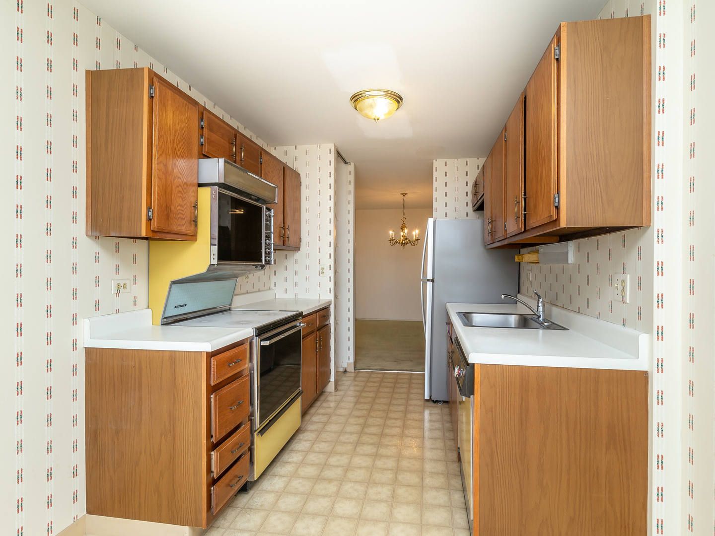 4100 Triumvera Drive, Unit 506B Glenview, IL 60025 - Photo 6 of 31