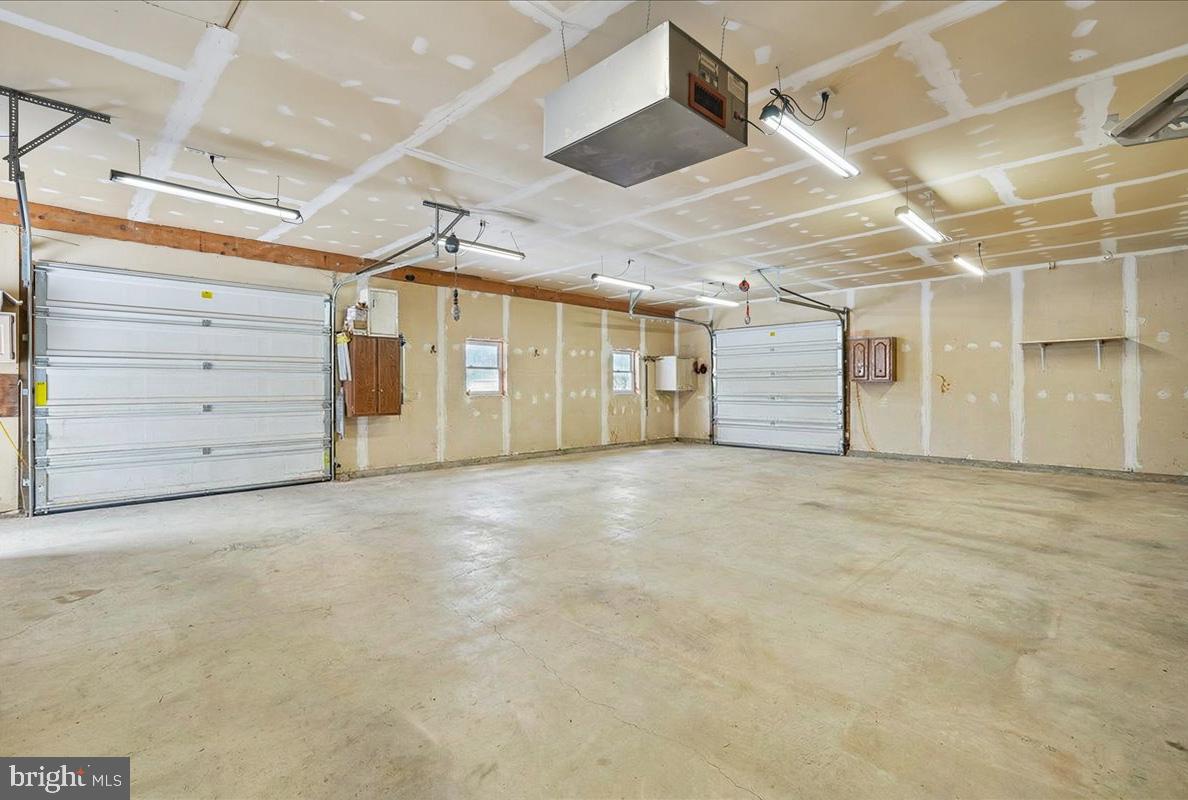 9500 Holsey Road Damascus, MD 20872 - Photo 68 of 82 Workshop Interior