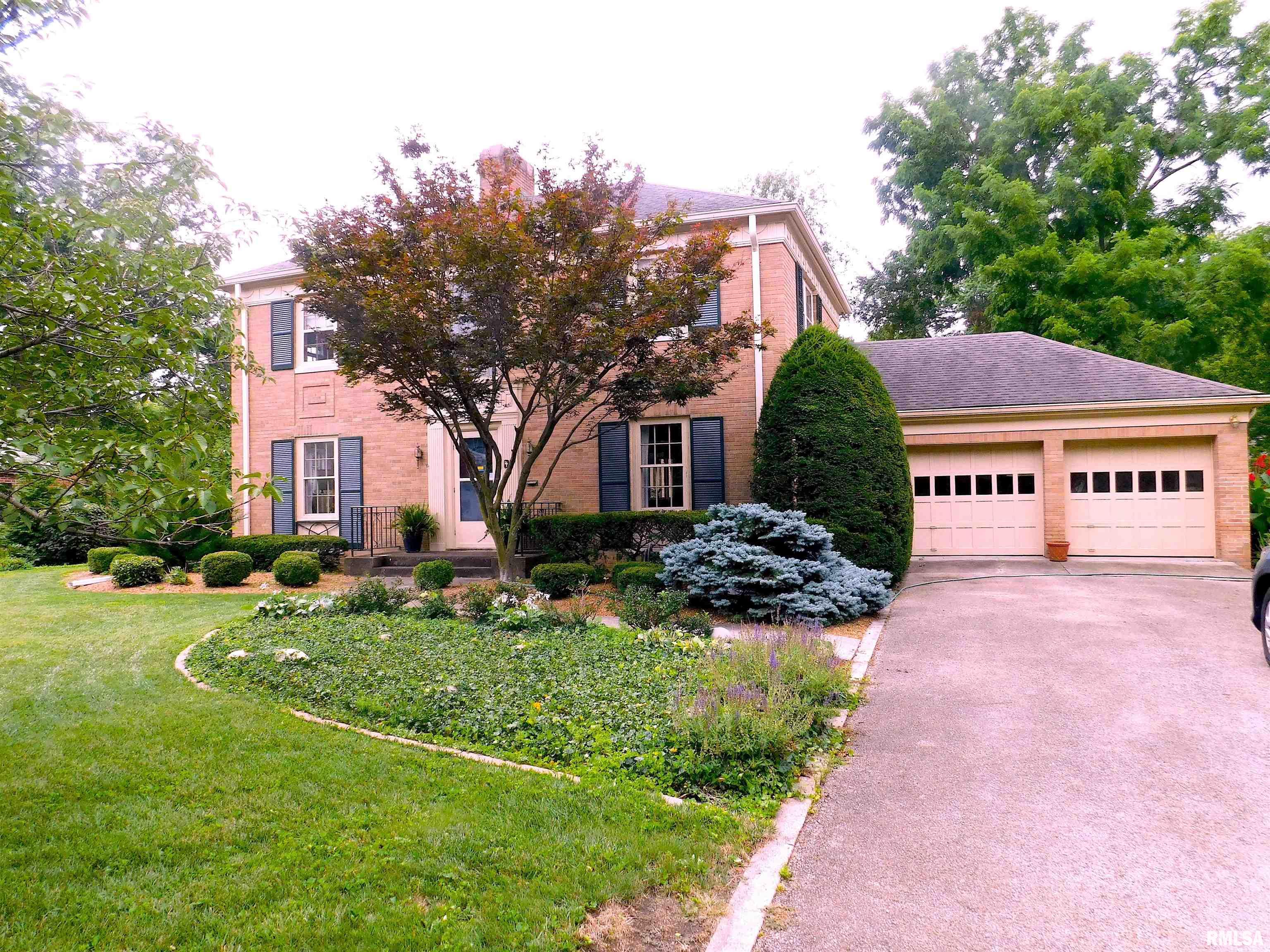 4 Sunset Lane Springfield, IL 62704 - Photo 1 of 35 Gallery Image 1