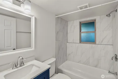 $369,000 | 3834 175th Avenue Northeast, Unit G16, Redmond, WA 98052