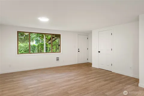 $369,000 | 3834 175th Avenue Northeast, Unit G16, Redmond, WA 98052
