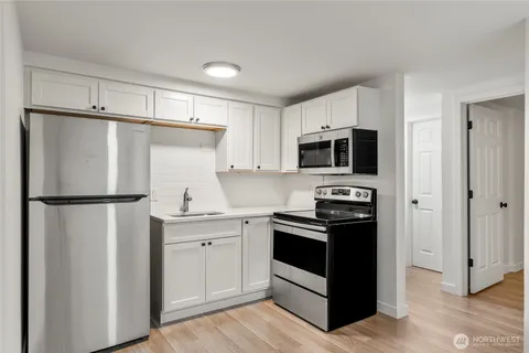 $369,000 | 3834 175th Avenue Northeast, Unit G16, Redmond, WA 98052