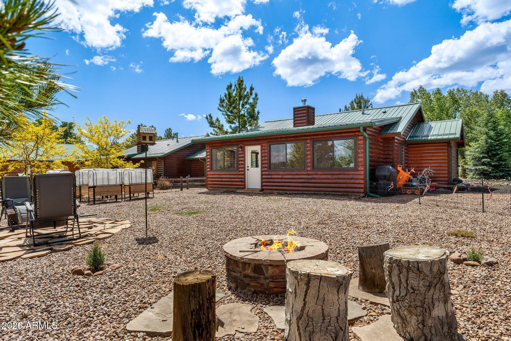 2336 Buffalo Loop Overgaard, AZ 85933 - Photo 23 of 41 FIRE PIT AREA