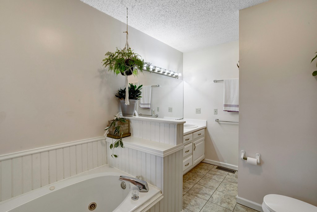 14 Rivendell Way Hayesville, NC 28904 - Photo 19 of 70