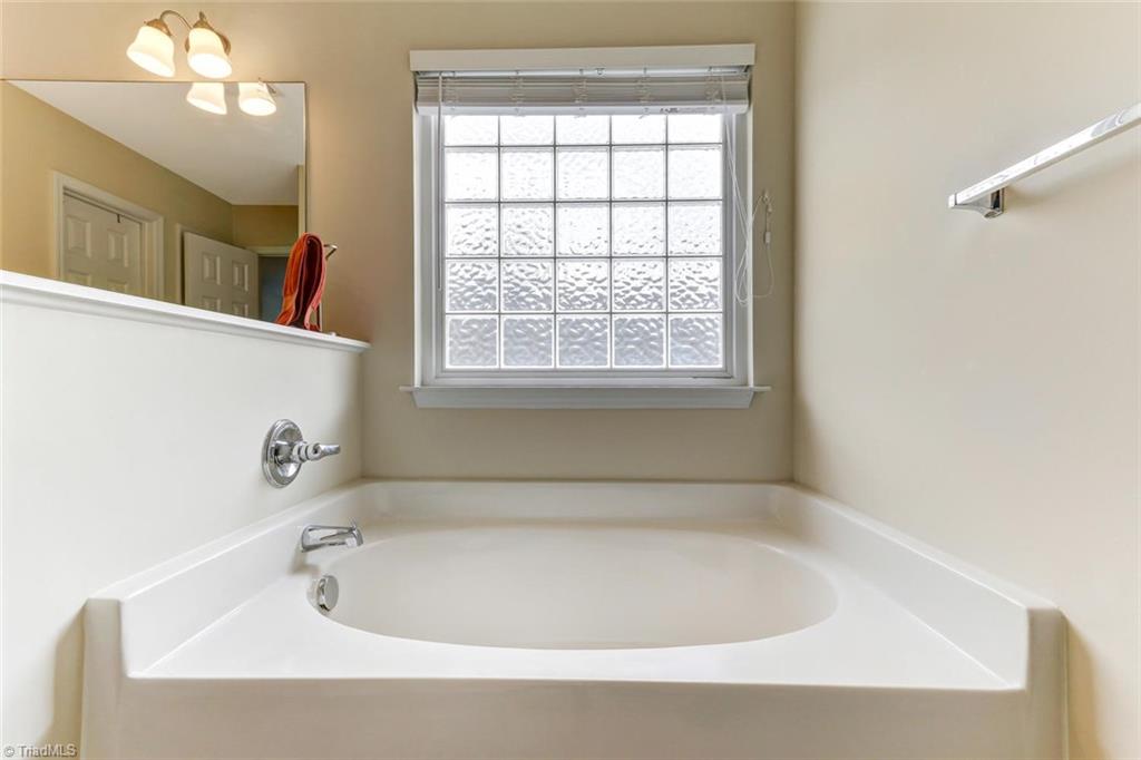 6317 Ridge Haven Road Greensboro, NC 27410 - Photo 20 of 30 Gallery Image 20