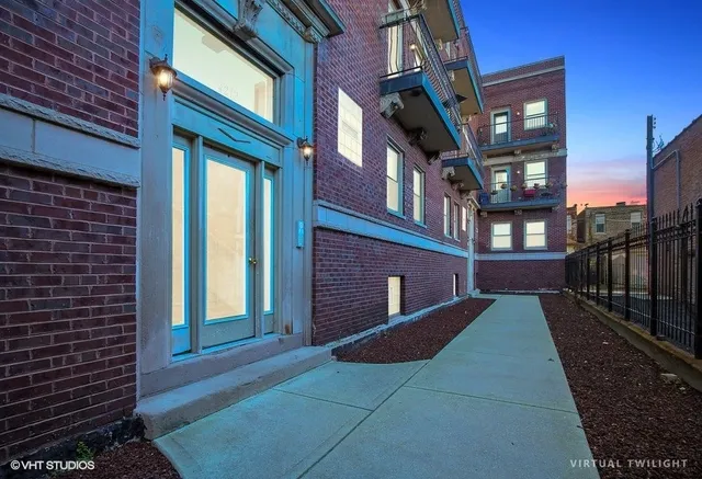 $1,375 | 4212 South King Drive, Unit 3W, Chicago, IL 60653