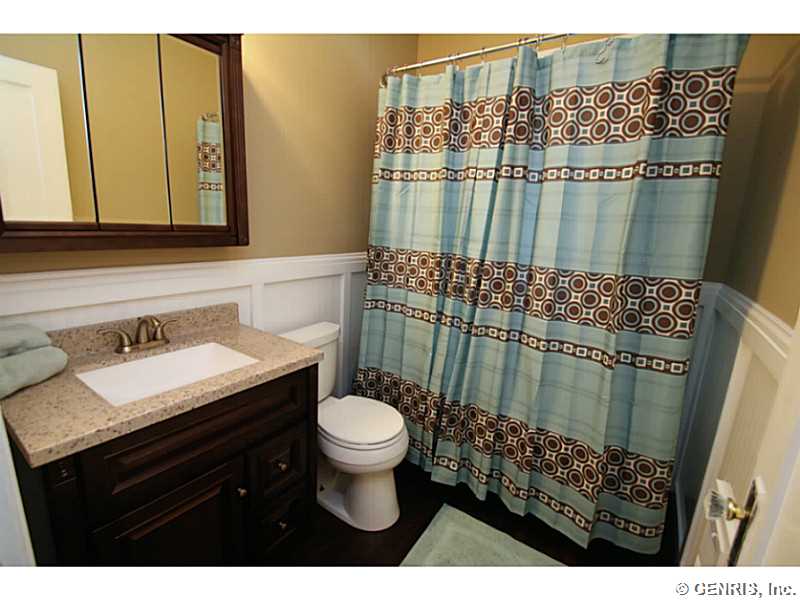 27 Farrington Place Rochester, NY 14610 - Photo 18 of 25 Bathroom. Second Floor Unit #2