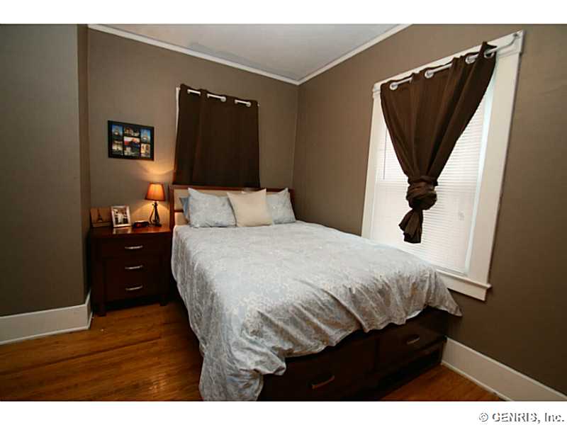 27 Farrington Place Rochester, NY 14610 - Photo 3 of 25 Bedroom. First Floor Unit #1