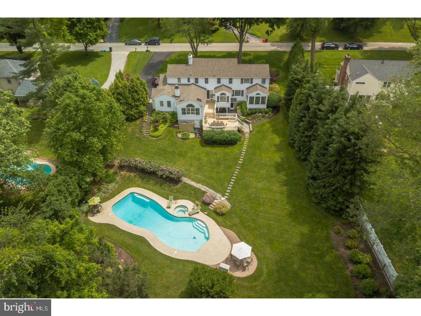 610 Mount View Road Berwyn, PA 19312 - Photo 3 of 25