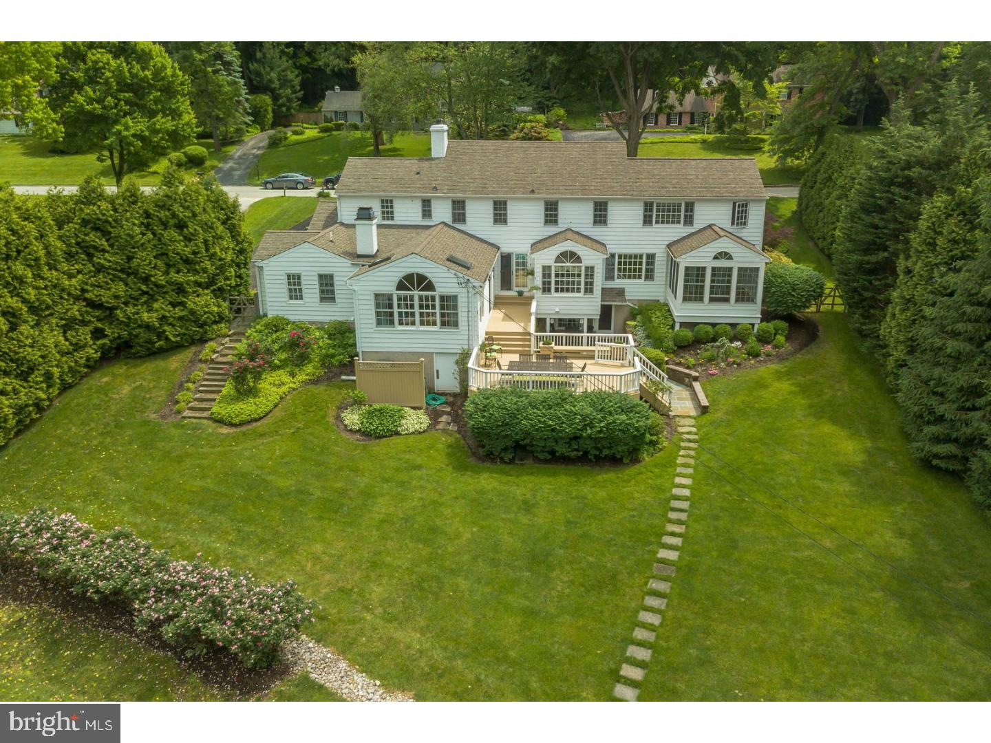610 Mount View Road Berwyn, PA 19312 - Photo 4 of 25