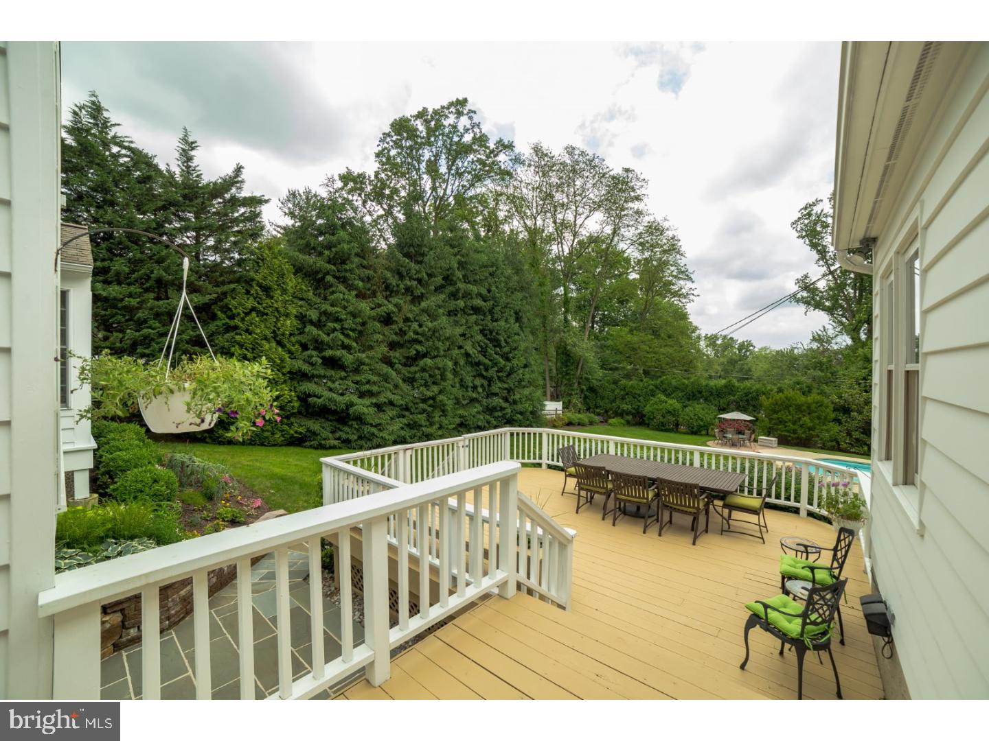 610 Mount View Road Berwyn, PA 19312 - Photo 5 of 25