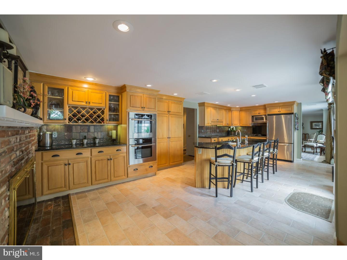 610 Mount View Road Berwyn, PA 19312 - Photo 6 of 25