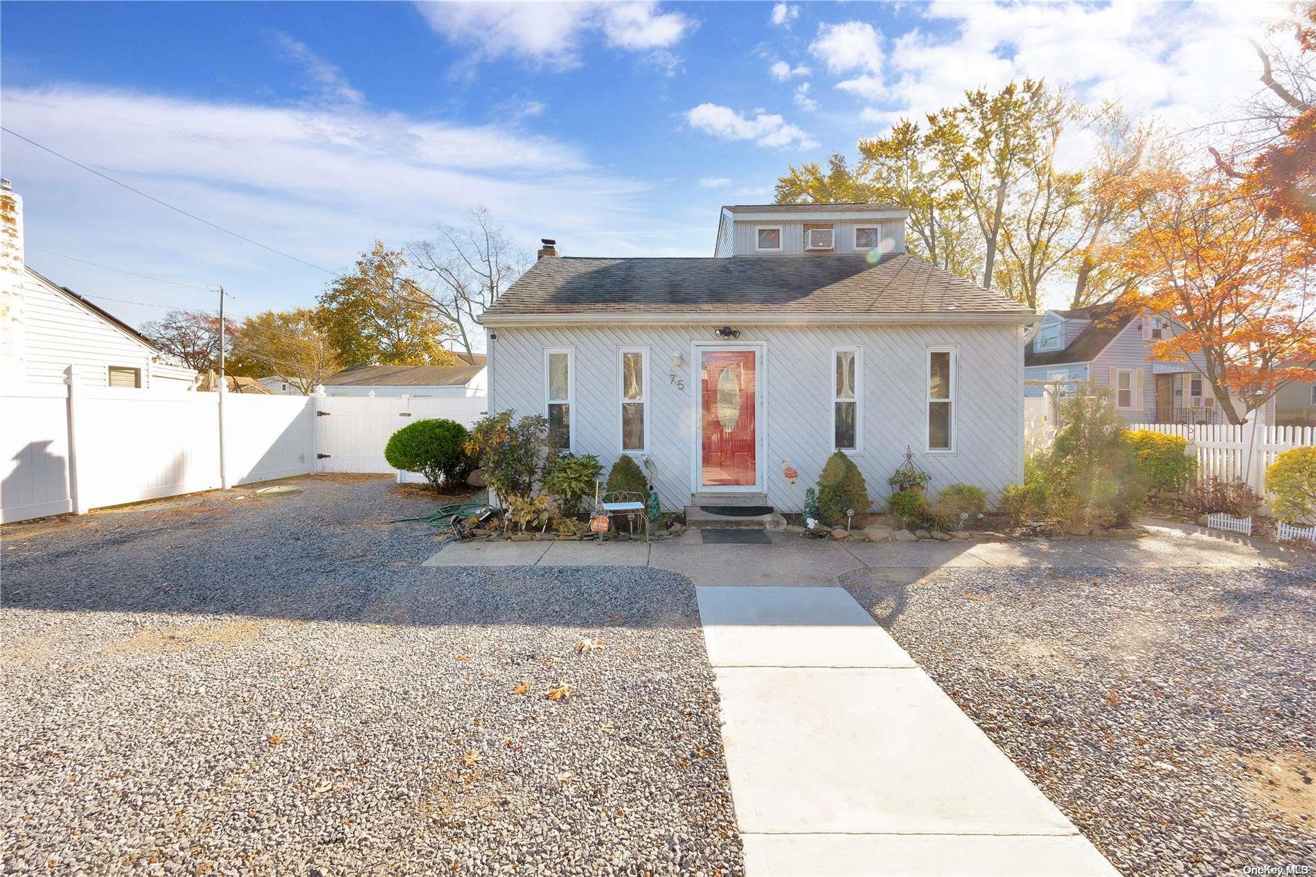75 Commack Road North Babylon, NY 11703 - Photo 1 of 1 Gallery Image 1