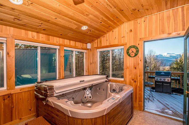 $650,000 | 28 North Hampshire Ridge Road, Jackson, NH 03846