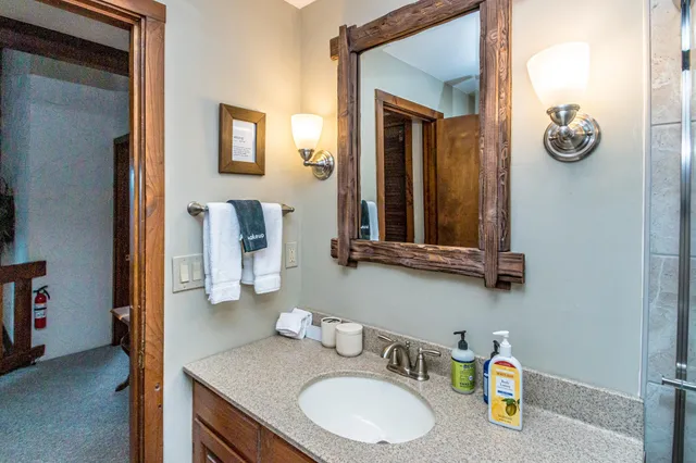 $650,000 | 28 North Hampshire Ridge Road, Jackson, NH 03846