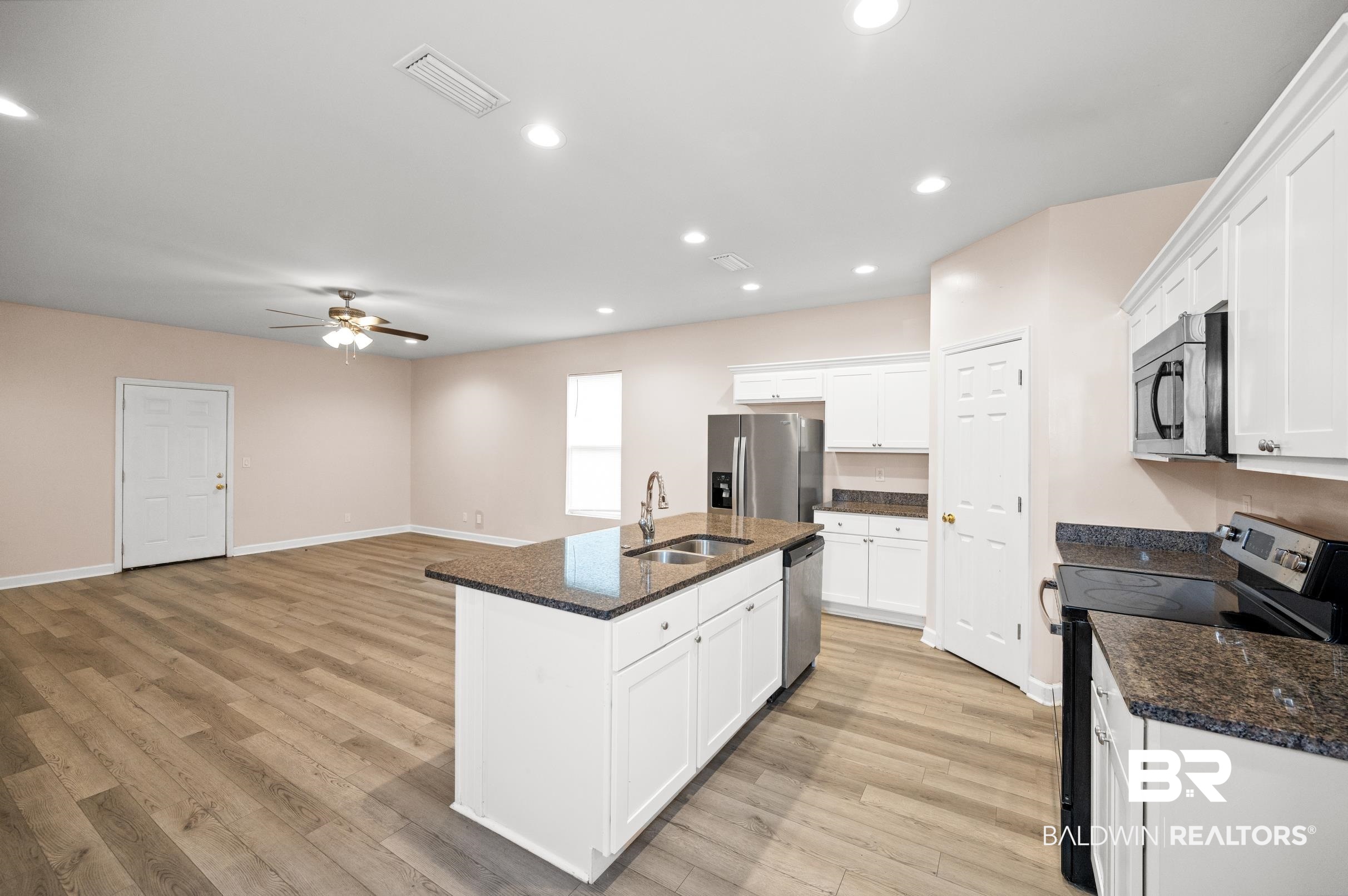 3816 Chesterfield Lane Foley, AL 36535 - Photo 4 of 24