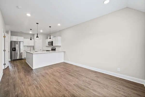 $1,300 | 216 Drayton Drive, Unit B, Clarksville, TN 37042