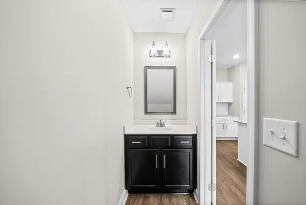 $1,300 | 216 Drayton Drive, Unit B, Clarksville, TN 37042