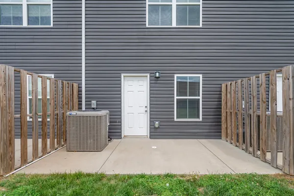 $1,300 | 216 Drayton Drive, Unit B, Clarksville, TN 37042