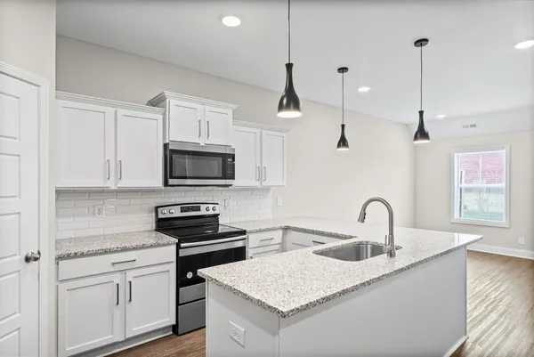 $1,300 | 216 Drayton Drive, Unit B, Clarksville, TN 37042