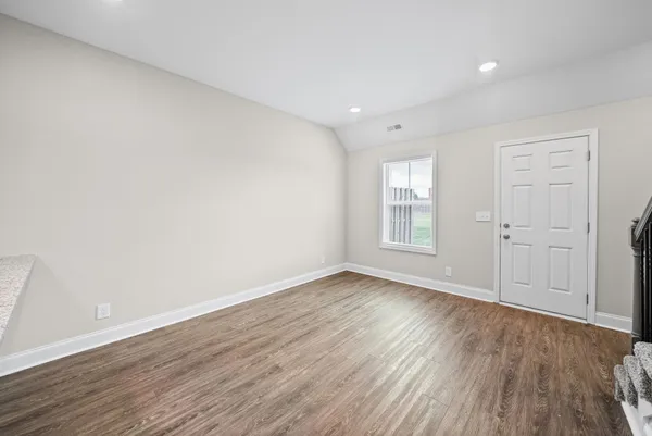 $1,300 | 216 Drayton Drive, Unit B, Clarksville, TN 37042