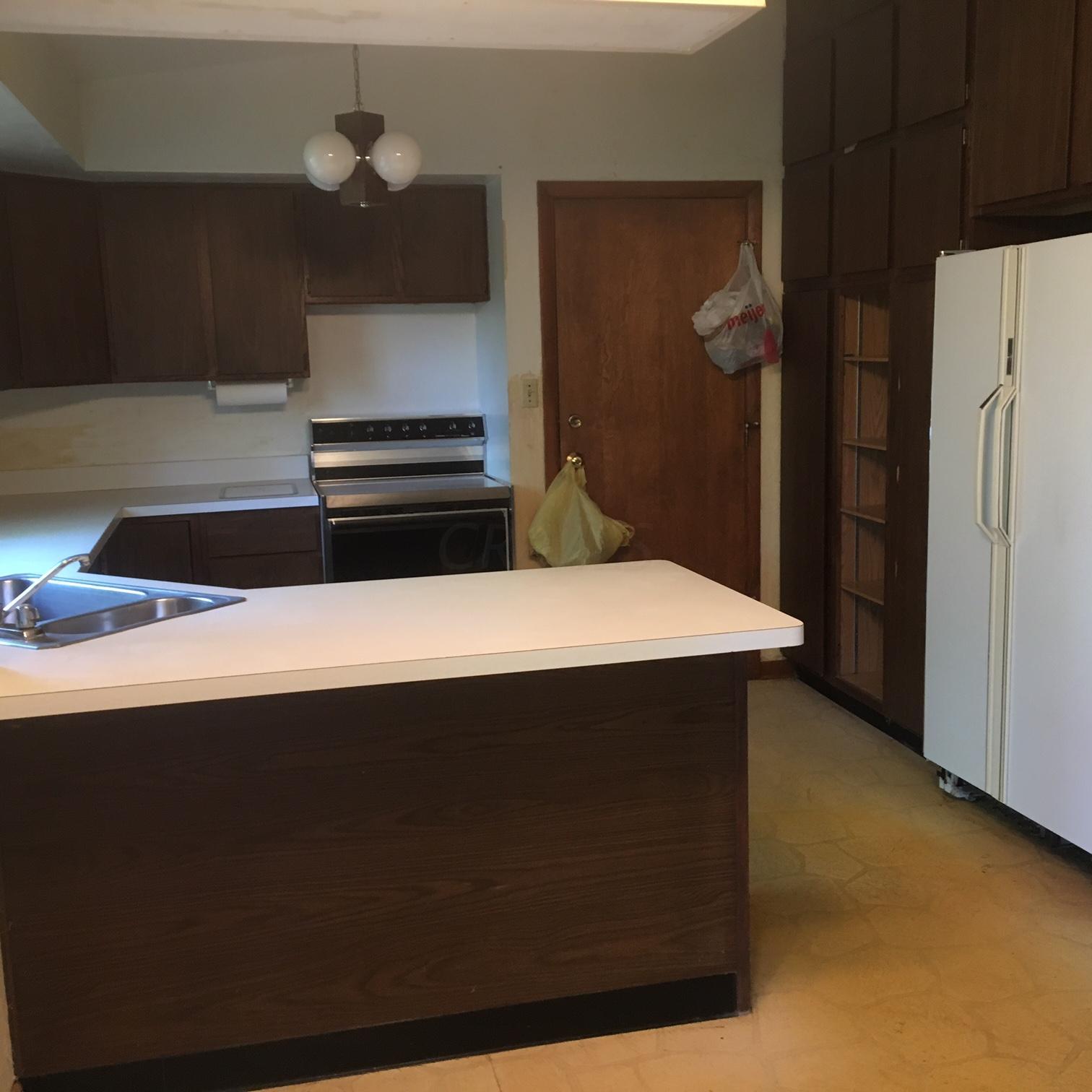2284 Buckley Road Columbus, OH 43220 - Photo 6 of 7