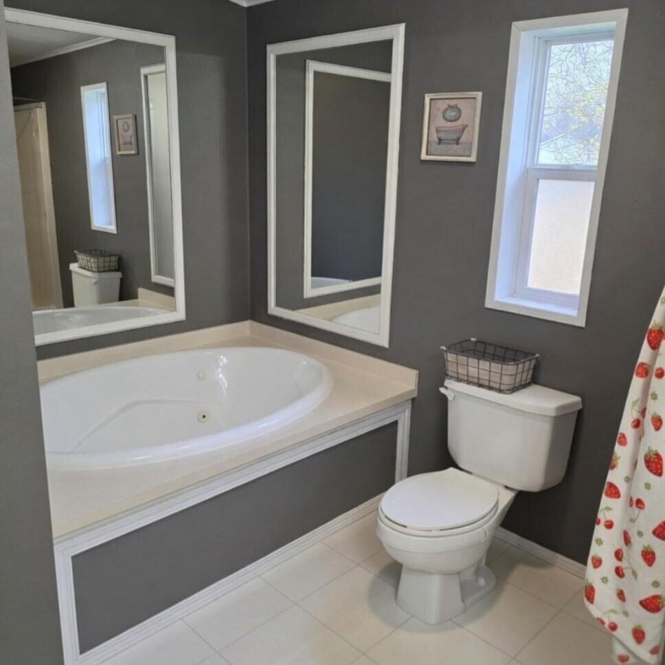 N1143 Linden Road Bloomfield, WI 53128 - Photo 13 of 24 Master Bathroom