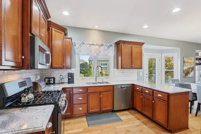 $570,000 | 12913 Waterford Court, Plainfield, IL 60585