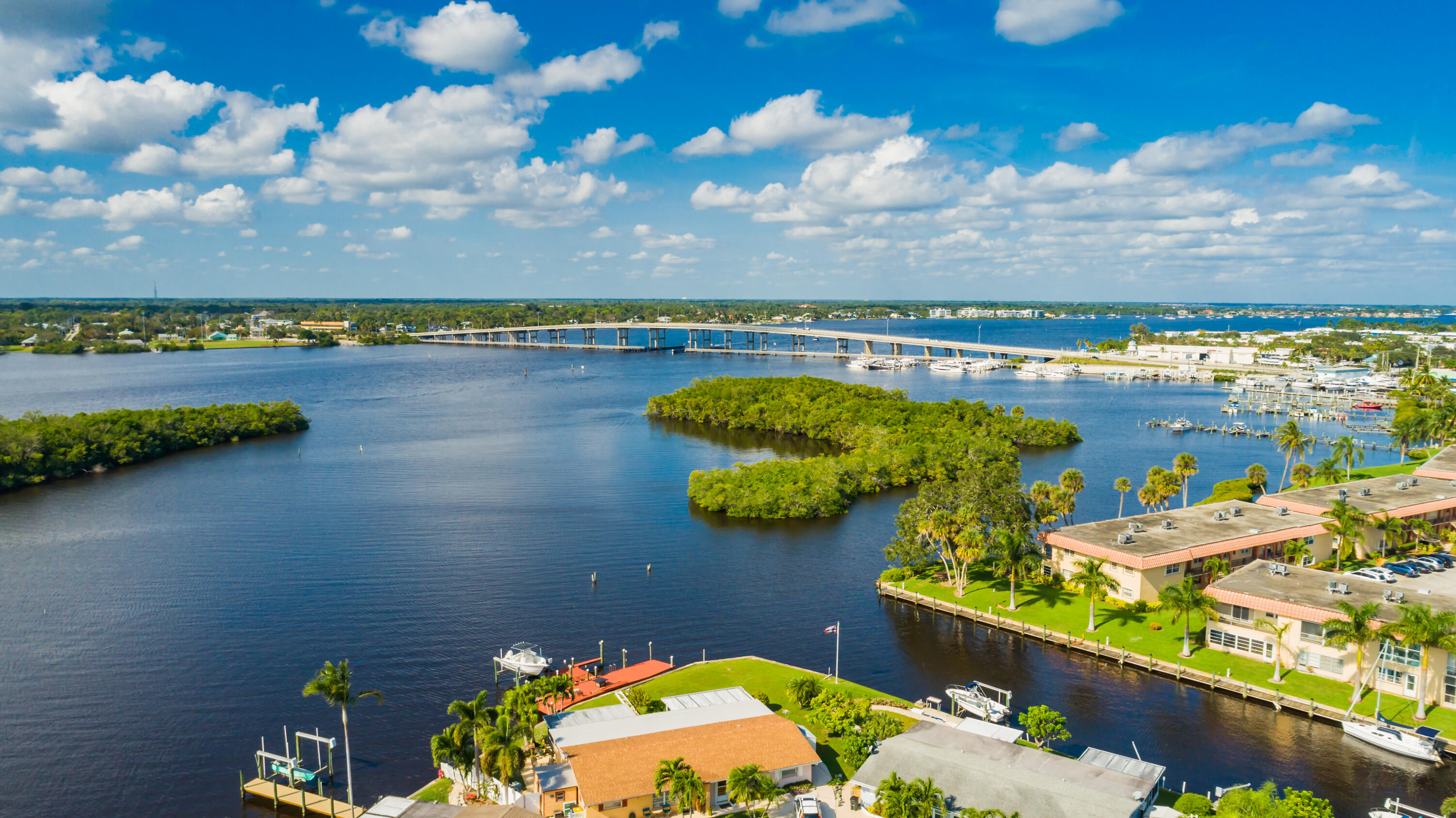 2425 Southwest Hideaway Lane Stuart, FL 34994 - Photo 2 of 38 Hideaway Ln Aerials-10