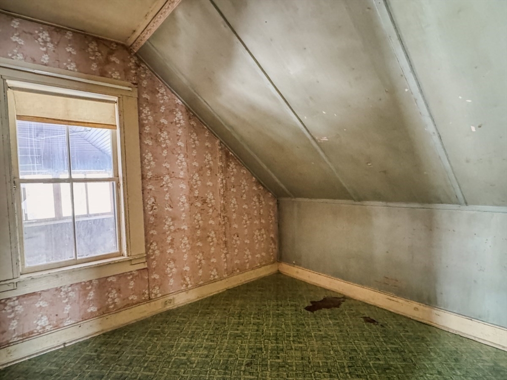 360 Davis Street Greenfield, MA 01301 - Photo 20 of 32 a bathroom with a toilet