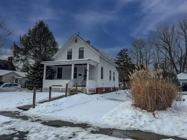 $139,900 | 360 Davis Street, Greenfield, MA 01301