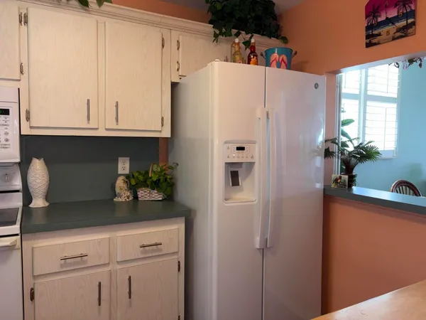 $2,400 | Undisclosed Address, Boynton Beach, FL 33435