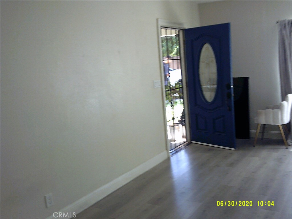 5469 Palm Avenue Riverside, CA 92506 - Photo 3 of 34