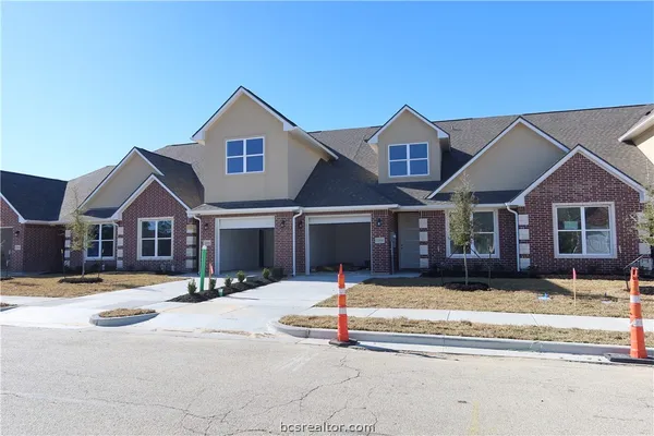 $332,900 | 2006 Reagan Court, Bryan, TX 77802