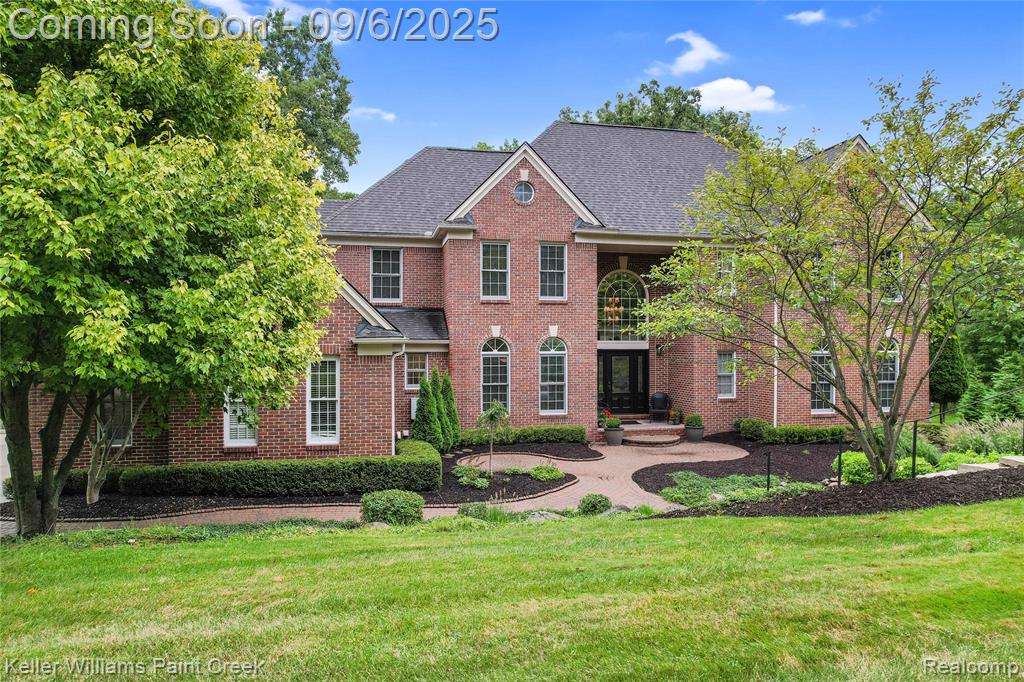 1614 Crossbow Court Rochester Hills, MI 48306 - Photo 1 of 63