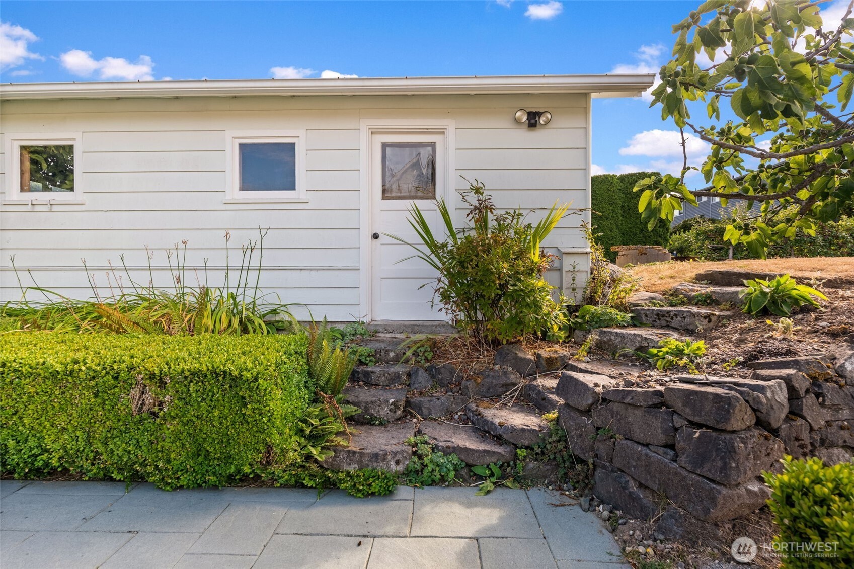 3414 Harborview Drive Gig Harbor, WA 98332 - Photo 36 of 40 a front view of a house