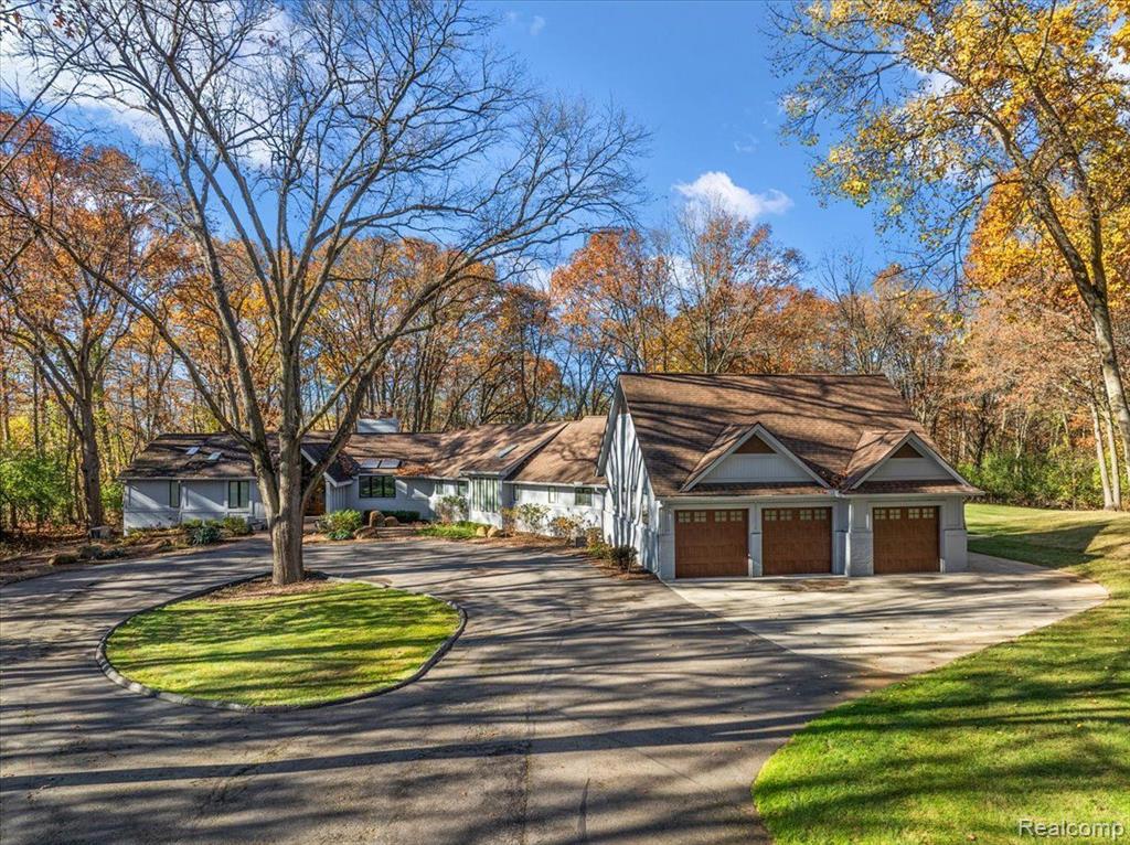 30545 Inkster Road Farmington, MI 48334 - Photo 3 of 87