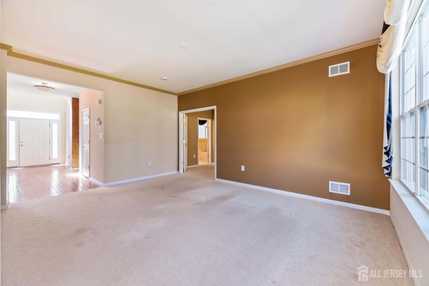 255 Spring Meadow Way Monroe Township, NJ 08831 - Photo 15 of 25