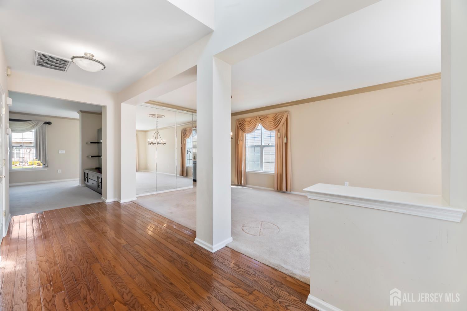 255 Spring Meadow Way Monroe Township, NJ 08831 - Photo 4 of 25