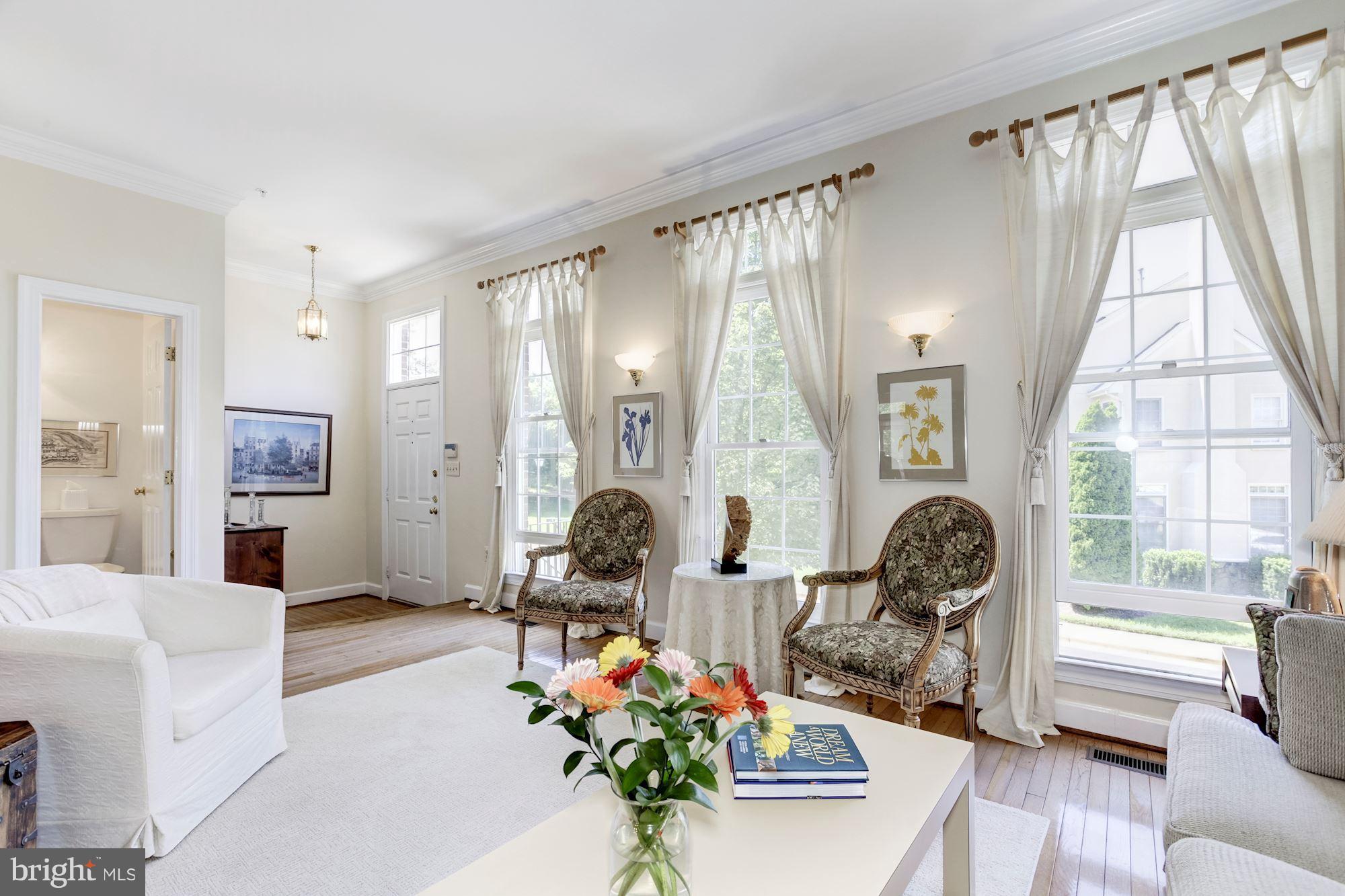 8404 Bells Ridge Terrace Potomac, MD 20854 - Photo 2 of 30 High ceilings!
