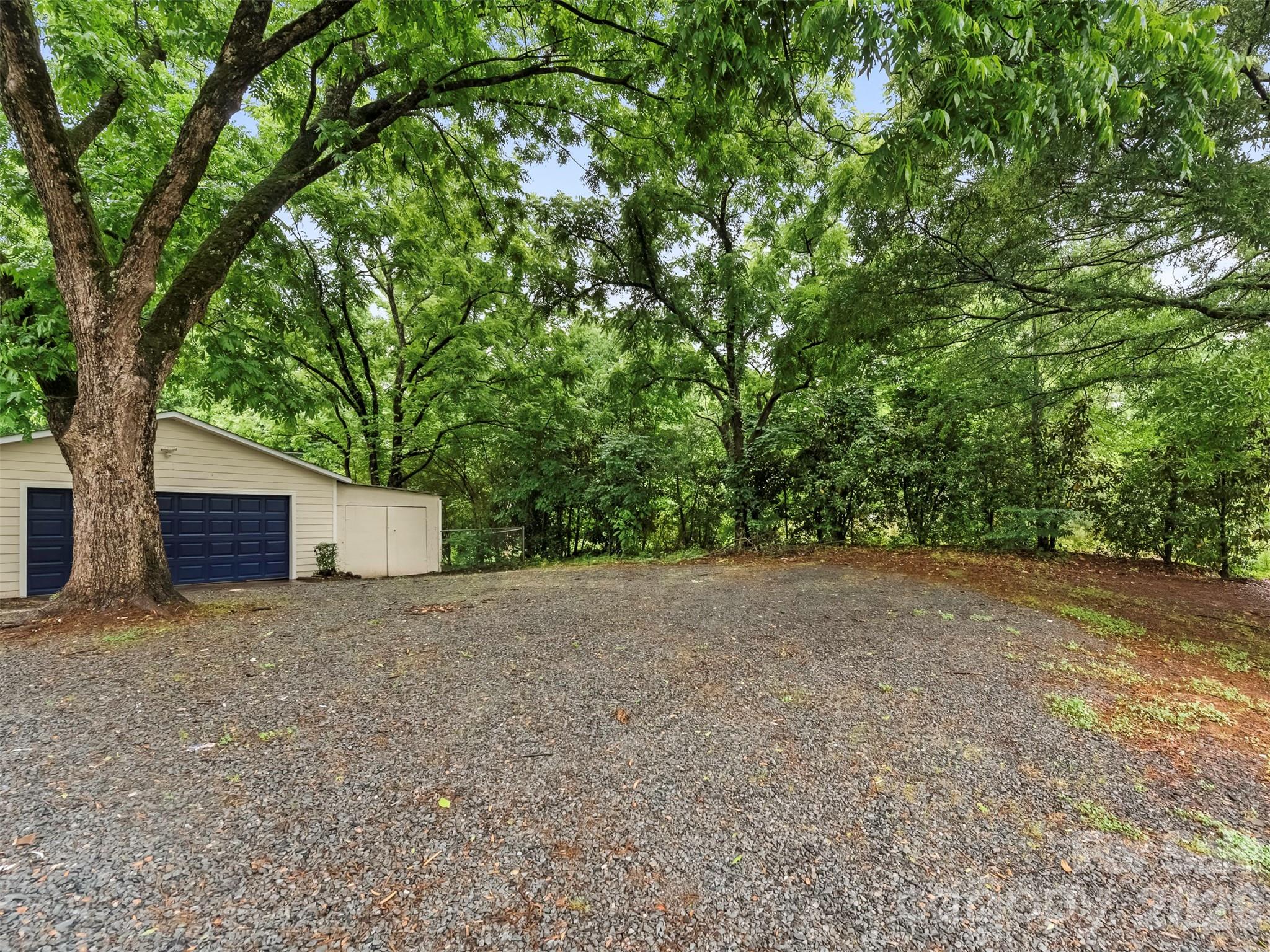 1016 Underwood Road Matthews, NC 28104 - Photo 40 of 48