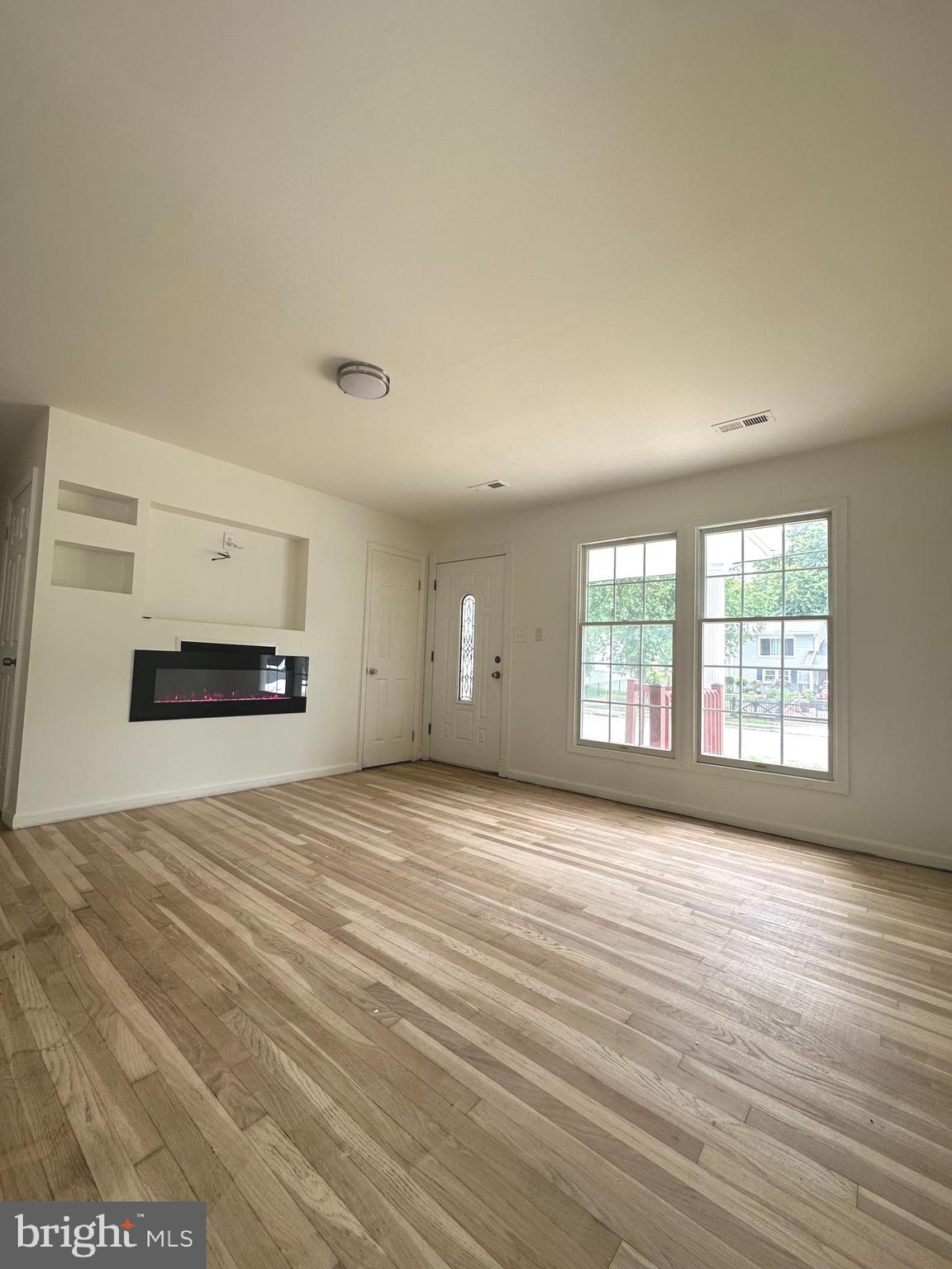 15213 Michigan Rd. Woodbridge, VA 22191 - Photo 11 of 29 Gallery Image 11