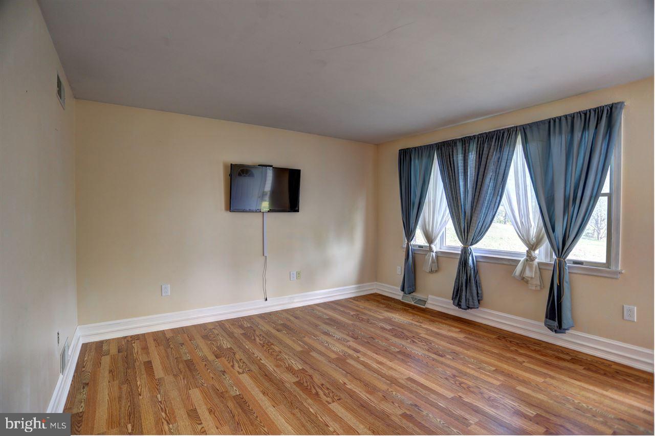 740 South River Road Halifax, PA 17032 - Photo 4 of 17
