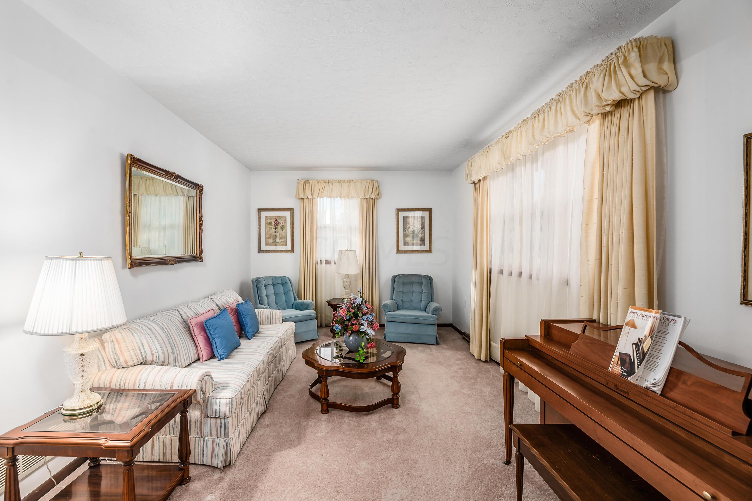 1444 Hiner Road Orient, OH 43146 - Photo 4 of 43 Gallery Image 4