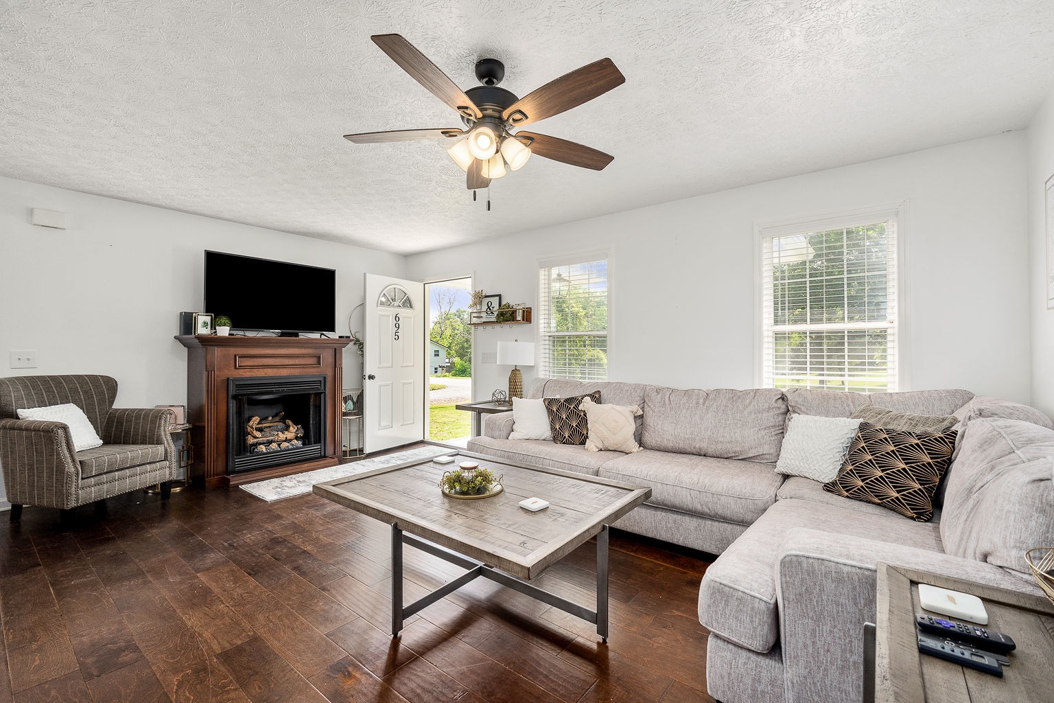 695 Hurricane Ridge Road Smithville, TN 37166 - Photo 4 of 27 Gallery Image 4