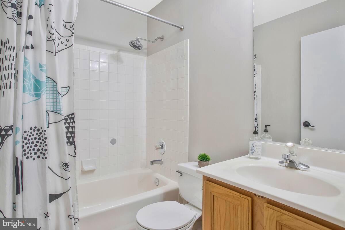 2434 Winding Ridge Road Odenton, MD 21113 - Photo 24 of 55 2nd Bathroom - Upper Hall