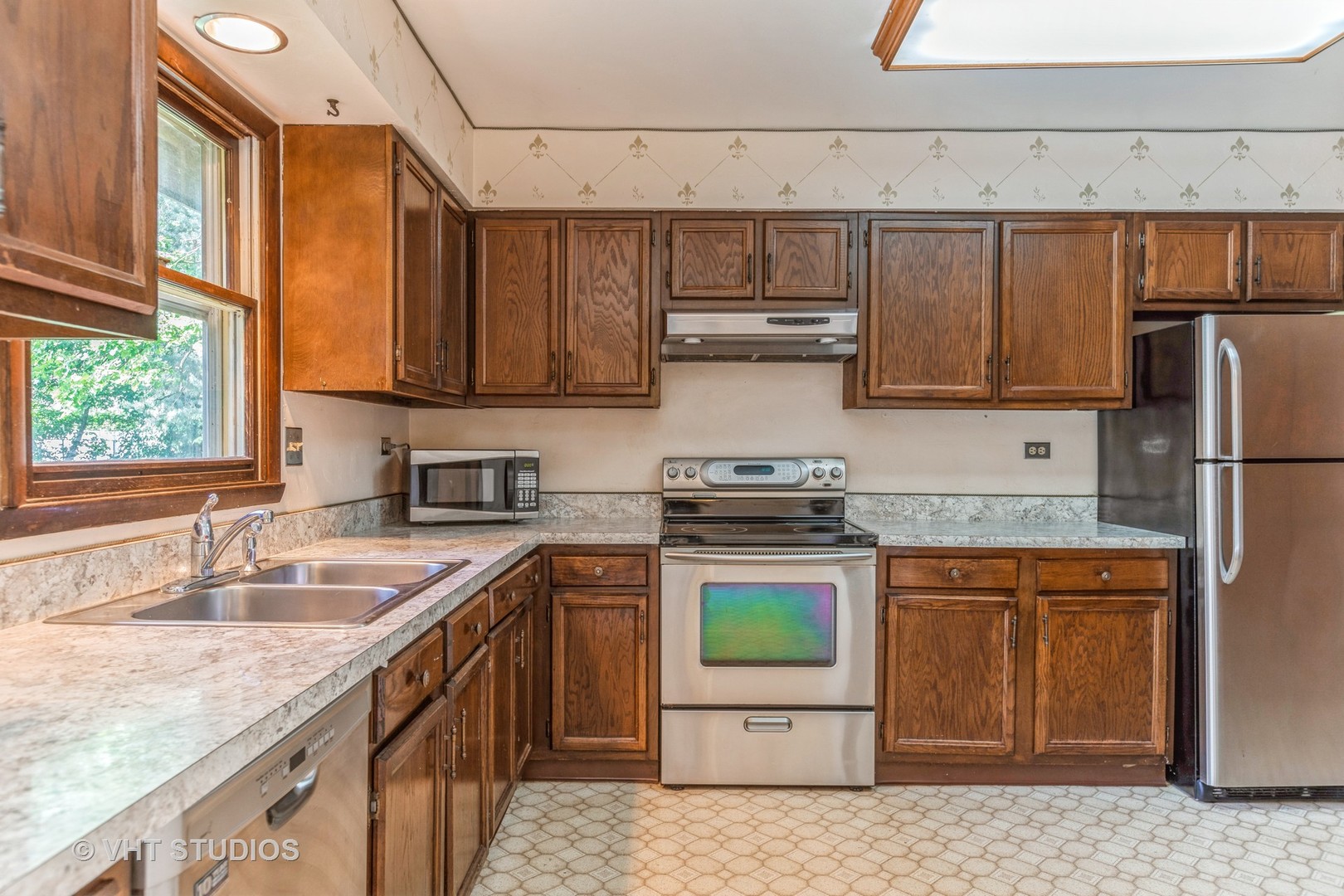 1166 Geringer Road Algonquin, IL 60102 - Photo 8 of 29 Gallery Image 8