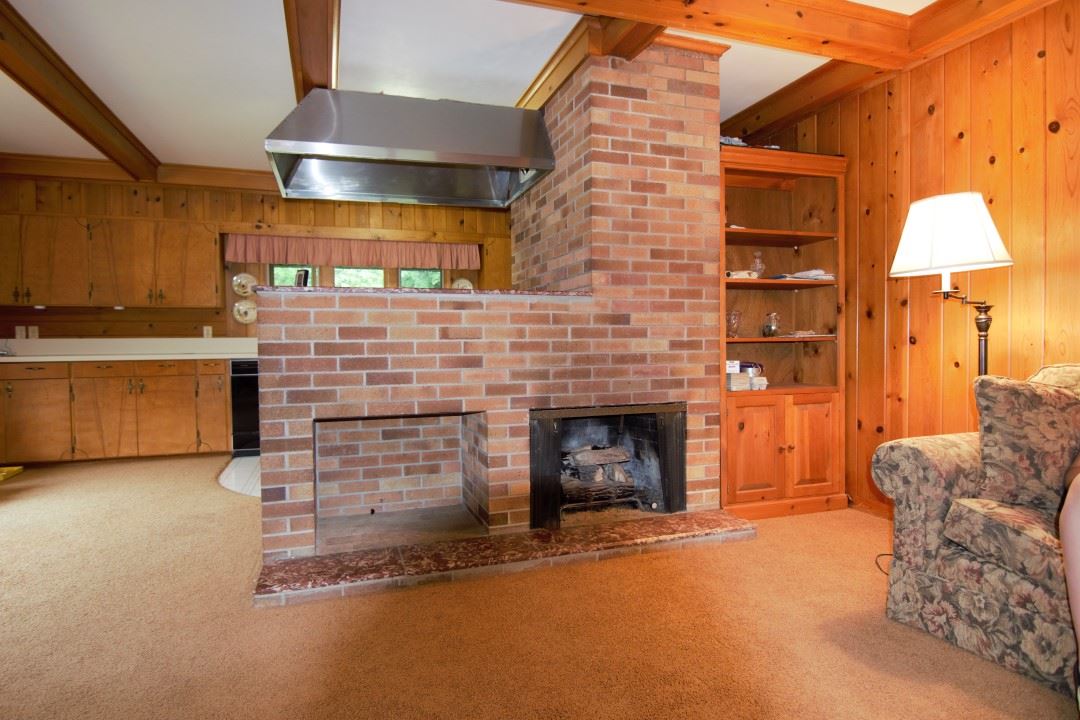 3064 Bowers Harbor Road Traverse City, MI 49686 - Photo 14 of 34 1863905-13.JPG